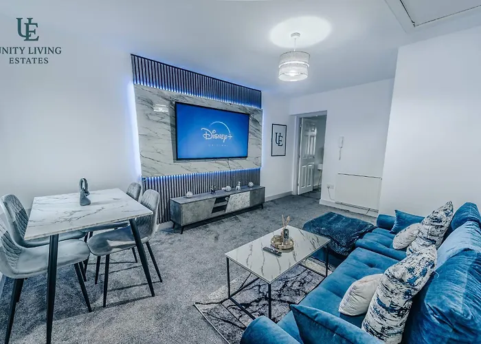 Royal Suite 1Br Near Etihad Stadium & Coop Live